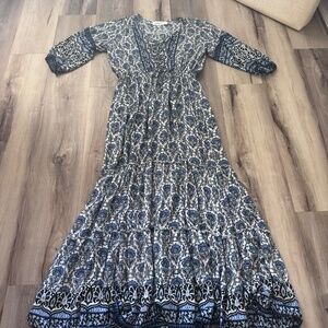 Willow & Wade blue and white print long light romantic!